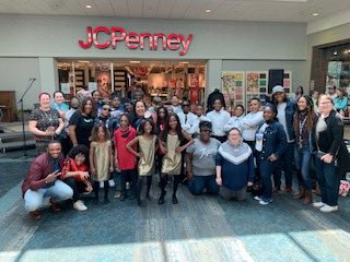 731Scholars's tweet photo. Lincoln Scholars did a great job at the JMCSS Performing Art Showcase today. A job Whale Done! Your performance was amazing! We are Family💙🐋🤗 https://t.co/zv5IOSGIhv