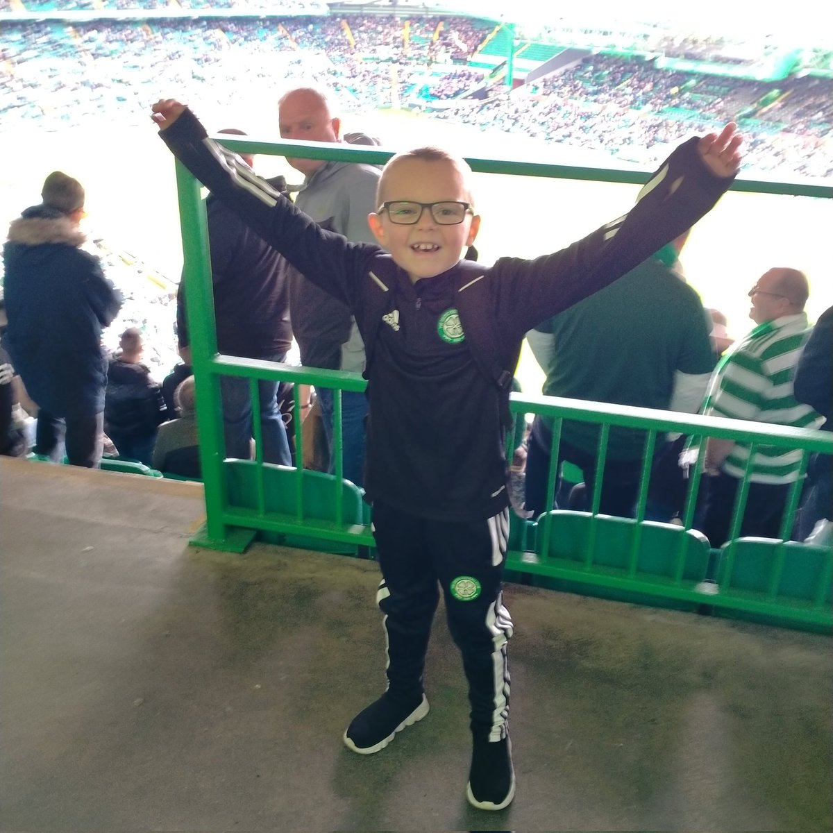 ang1888's tweet photo. 🍀 This is how it feels to be Celtic 🍀 https://t.co/JMb6ljjDZj