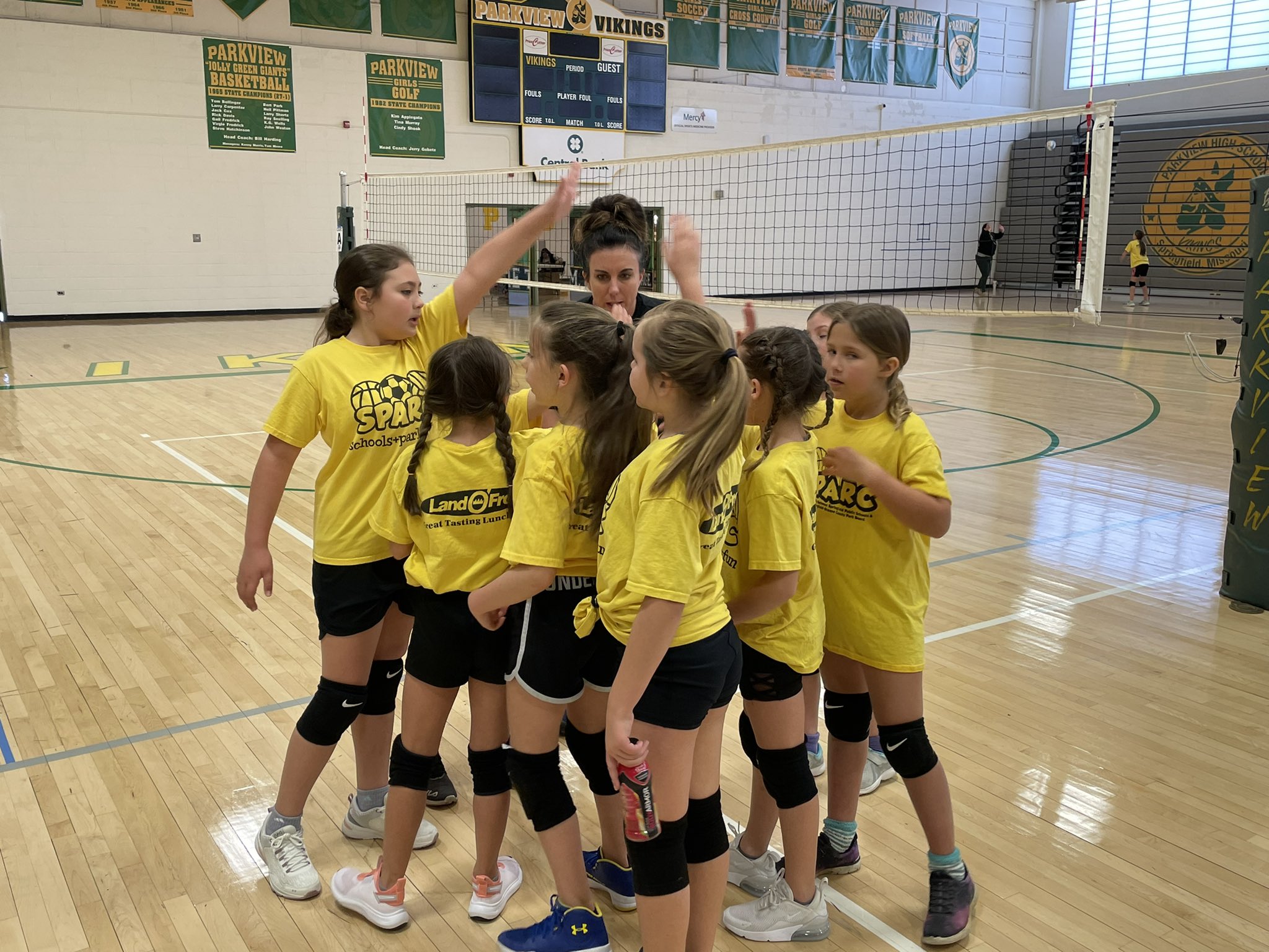 Fordland Elementary on Twitter "Our girls are busy on the volleyball