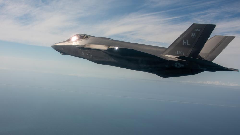 scan_sky's tweet photo. After Supporting 4 x Hill AFB F-35As ⚡(#TREND) Across The Pond: #USAF - KC-10A - 79-1947 - #ROMA91 Is Inbound To McGuire AFB 🇺🇸

TREND Flight Were Meant To Return From Spangdahlem 🇩🇪 🇺🇸 Yesterday, But Due To Tanker Issues, They Diverted To RAF Lakenheath 🇬🇧🇺🇸

📸:S/Sgt.Chevalier https://t.co/uKY6Um11O7