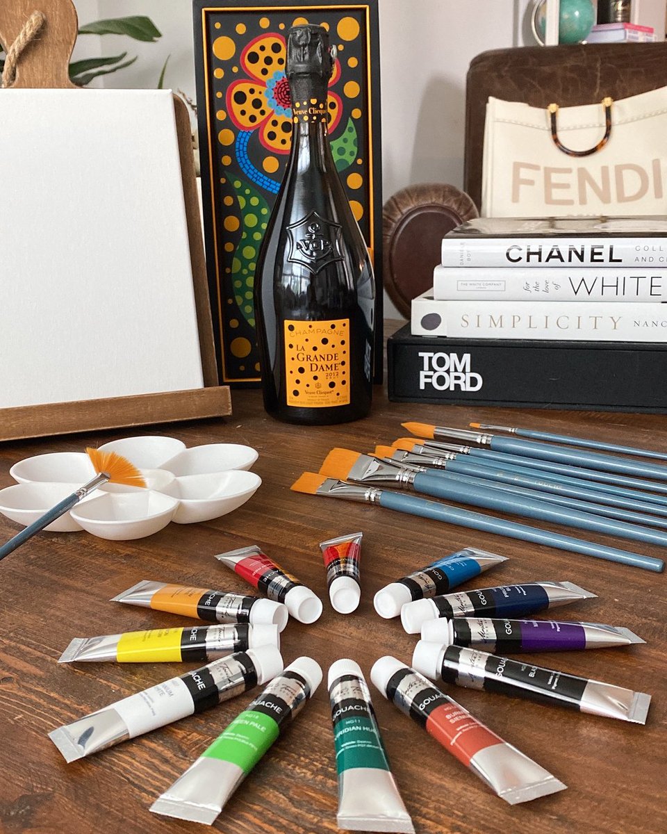 BrilliantStyle's tweet photo. Art, Design, Wine. This Saturday is inspired by Yayoi Kusama
and The Grande Dame herself. 🍾🎨
Hope your day is creative!! 

#MyBrilliantLifestyle #SaturdayAtHome #FavoriteThings #HomeFinds #Style #BList #Lifestyle #HomeDesign #LifeAndStyle #Paint #Design #Designers #VeuveCli https://t.co/UYDq5Wjj0t