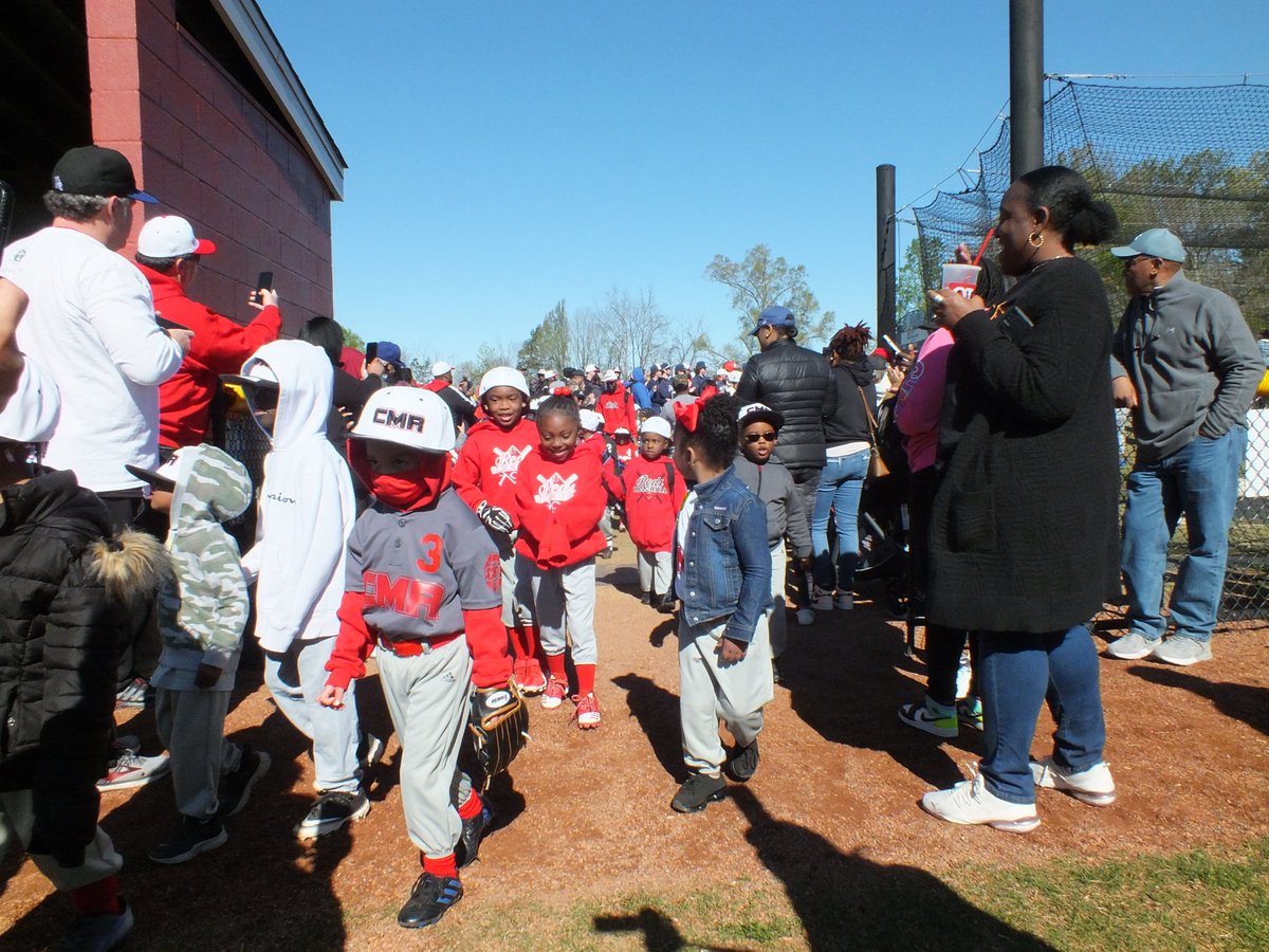carolinasmetroreds tweet media