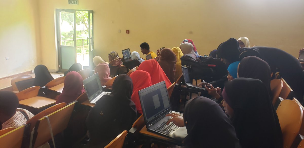 SUZAYouthMapper's tweet photo. Some of #SUZAYouthMapper members learning how to add #data using #JOSM in #openstreetmap..
Learning to #upload and how to #edit the existing #data from #openstreetmap .
@youthmappers @StateSuza
@RayaIdrissa
#Tanzania_RA #mapping #DataAnalytics #GeoICT4e #DataScience https://t.co/Q9rdfJzXm0