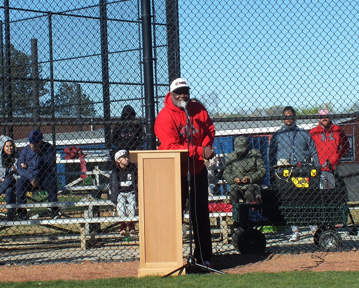 carolinasmetroreds tweet media