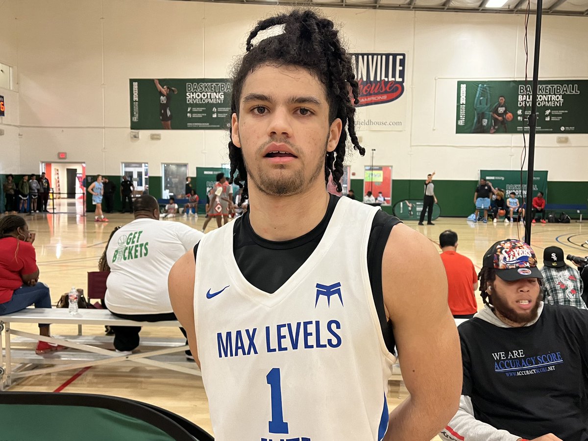 #GASOOpen1 Notebook 📒:

<a href="/MarlonLintonjr1/">Marlon Linton jr</a> - <a href="/maxlevelselite/">MAX LEVELS ELITE -P32</a> 16U National - <a href="/UA_Hoops/">UniversalAcademyHoops</a> 

• Versatile scorer with crafty finishes
• Solid Frame
• Confident shooter

#GASO | Everyone’s Big Stage