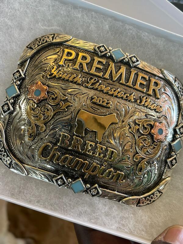 cypressparkffa's tweet photo. 1st show out with a new steer for Eddie Fowler and he brings home breed champion at the Premier Youth Livestock Show in Brenham. Way to start off strong in the showring with this steer. #RiseUp #ITT https://t.co/AeBiMVi4qT
