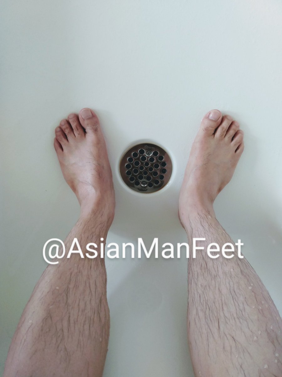AsianManFeet's tweet photo. I love taking a long hot shower.   #feet #feetworship #footfetish #feetgay #feetpics https://t.co/SmZH5W7mPt