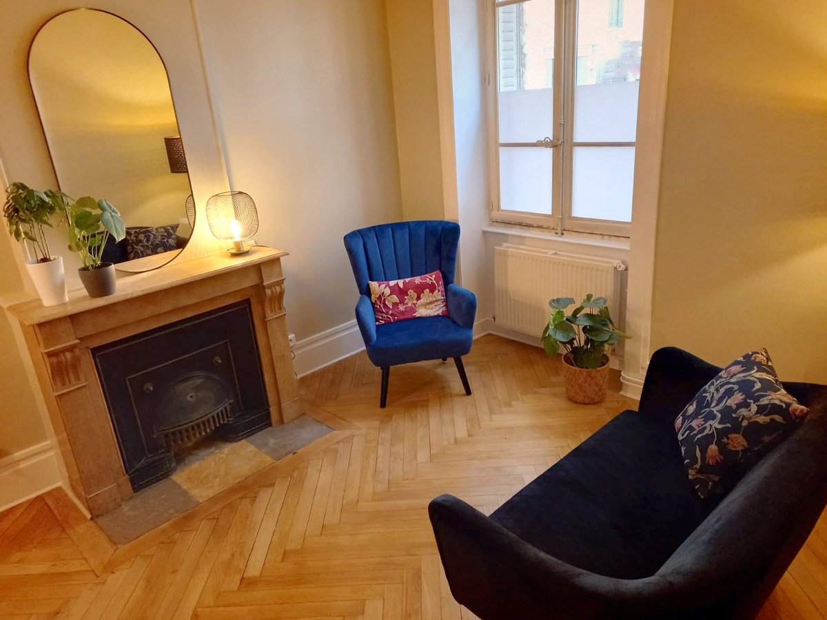 MCParizePsyLyon's tweet image. Cabinet au 17 avenue Félix Faure 69007 Lyon.
#psy #lyon #psychopatho #deuil #perinatalite #trauma #oncologie #LGBTQUIA #safe #queer #LGBTfriendly