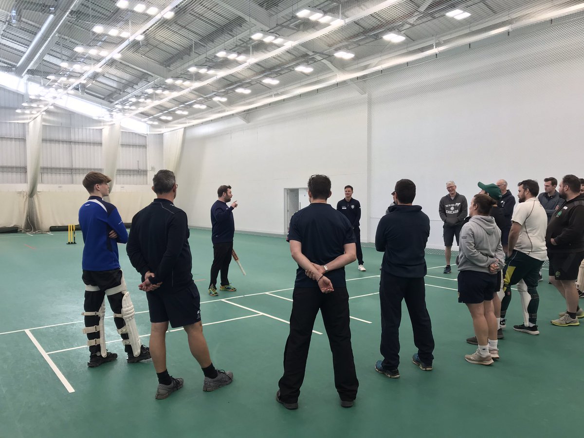 DevonCricket's tweet photo. A great final day on the Core Coach at the Cricket Centre. Congratulations 👏🏻 to the 1️⃣8️⃣ new coaches. Enjoy your summer of 🏏 coaching!!

#coachdevelopment #corecoach #summerofcoaching https://t.co/W8hVhov4wU