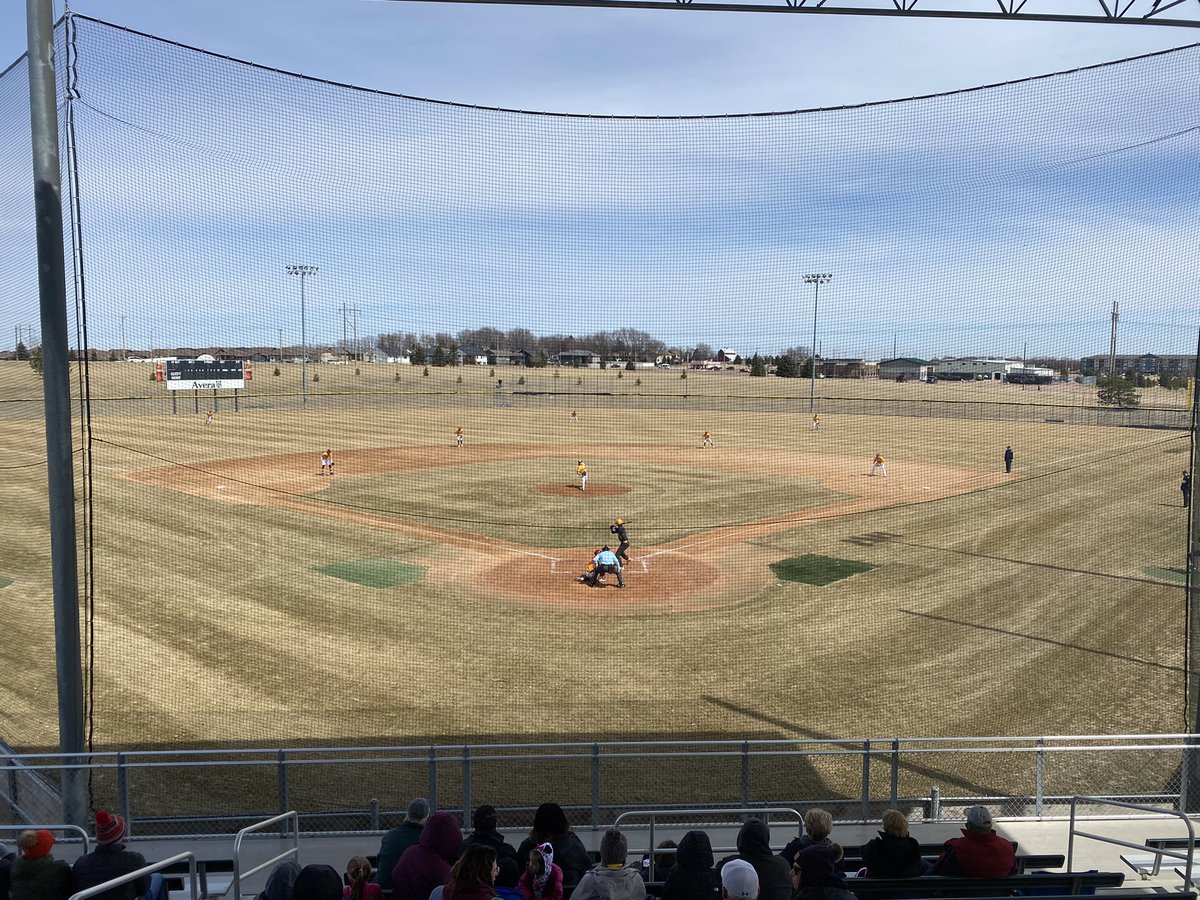 k3rocks22's tweet photo. Top of 3, tied 2-2. Live on Midco if you can’t be here in person! @RRBaseball1 #momsfavoriteplayer #4ismyfavorite https://t.co/d3Ptr9fybV
