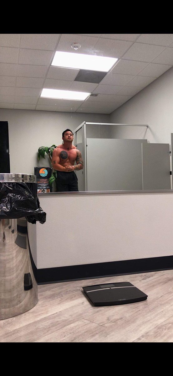 Almost passed out trying to snap this chest pump for you guys 😵‍💫