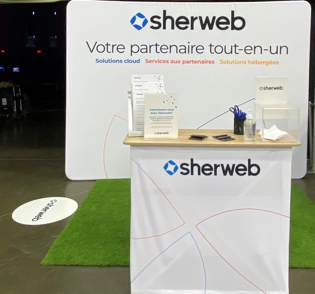 SherwebQC's tweet photo. Nous sommes de retour à La Console qui Console! Passez à notre kiosque afin de participer à notre concours. #sherweblife #leucan https://t.co/4OPoxhChrt