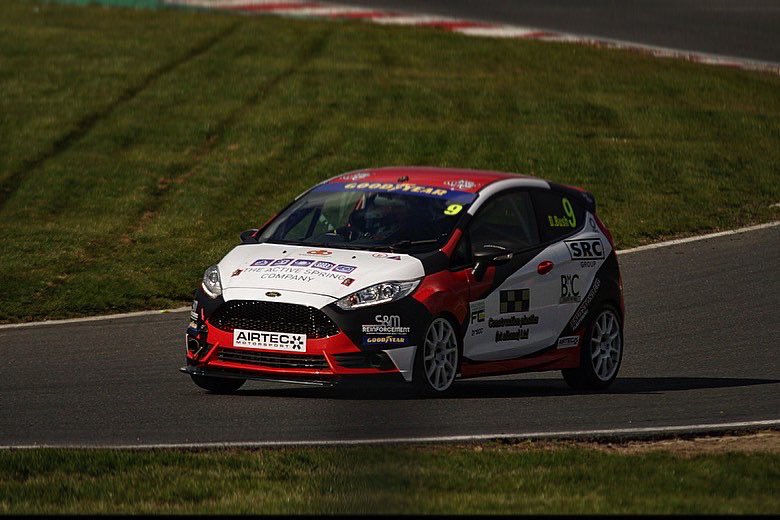 Dominicbush1's tweet photo. In Race 1, P8 was all we could pull out of the bag… I found a few issues with the car that didn’t allow me to get up to where I wanted to be 🤷🏻‍♂️

Me and the team have studied the data, and we’ve changed what was necessary👍🏻🔧

Let’s see what we can do in Race 2 tomorrow 🏁
-
- https://t.co/XuG1Of94Fy