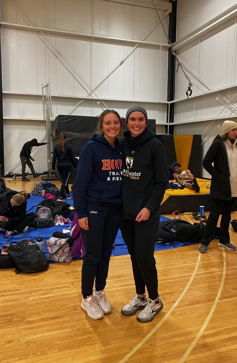 Lakewood_Mi_AD's tweet photo. Just a little ⁦@wackywoodiez⁩ reunion today at Manchester College. Opponents in battle but friends for life 👍🥇 https://t.co/74aTgSj34P
