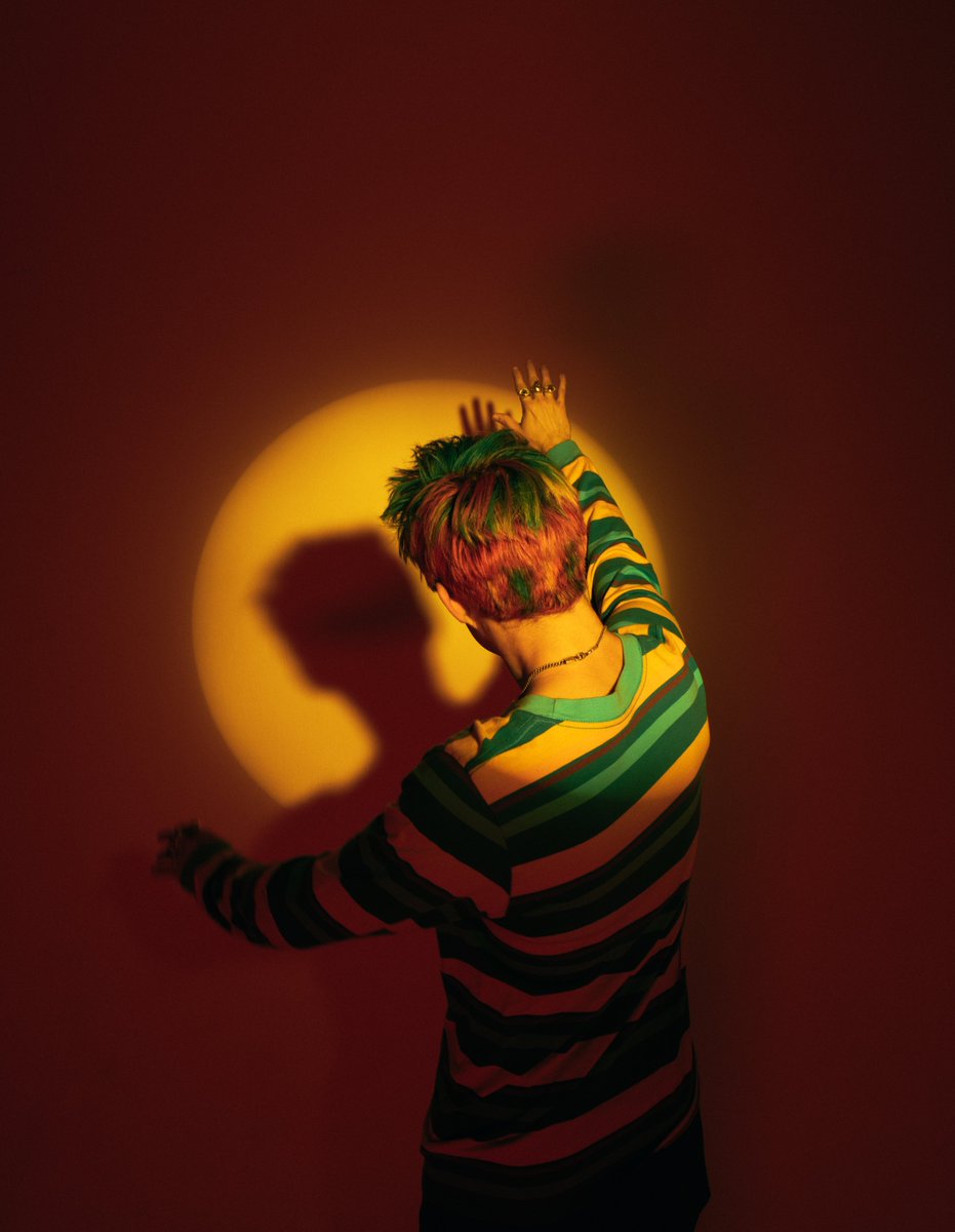 awsten's tweet photo. FUNERAL GREY BY WATERPARKS https://t.co/pPruOBEWX8