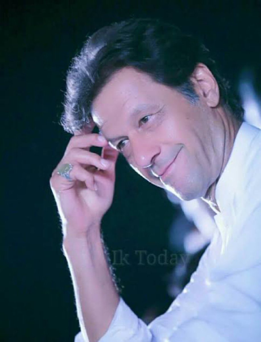 MuradRaasMR's tweet photo. Prime Minister @ImranKhanPTI Thank You for being YOU. Pakistan is with You. It is a Black Day in the History of Pakistan. And History DOES NOT forgive. #NationStandsWithPMKhan 
#امپورٹڈ_حکومت_نامنظور https://t.co/R2q8taCYId