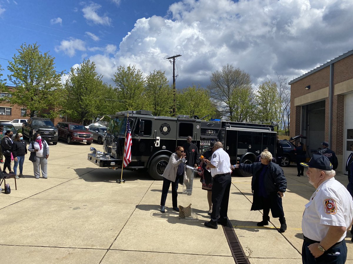 Michael J. White tweet media