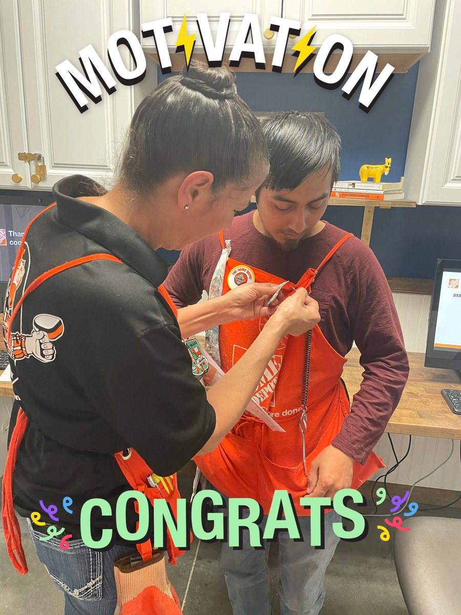 TammyLu4's tweet photo. 📣Shout out to Ray for completing his 30 day check in and receiving his 1st of many Homer Awards!🎉🎊 #THD1859 #HomerAwards @TXLuisMartinez @idrissi_mary https://t.co/DD0RnrT7tH