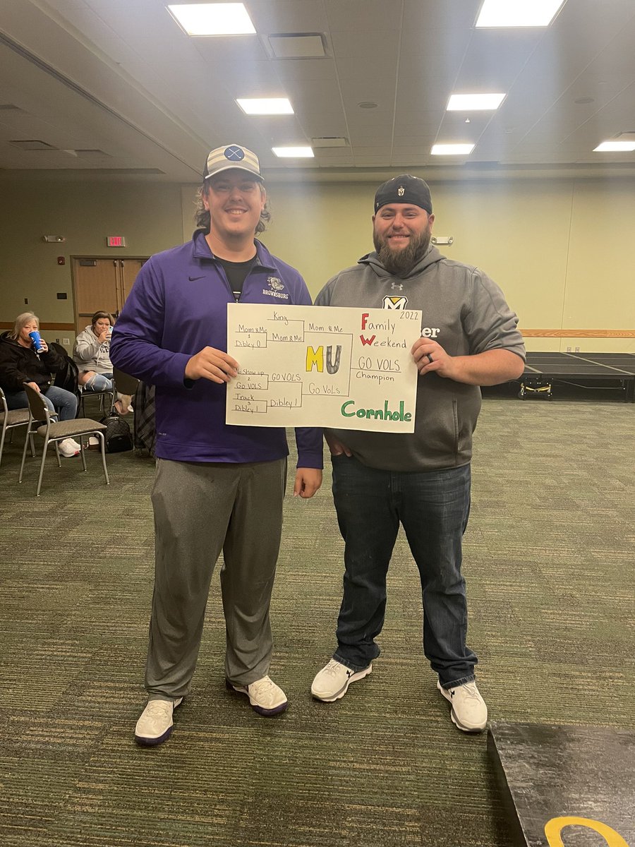 ManUintramurals's tweet image. The winners of our Family Weekend Cornhole Tournament!