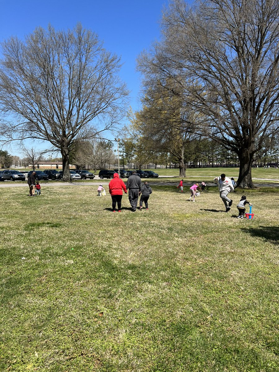 Lynn Doles tweet media