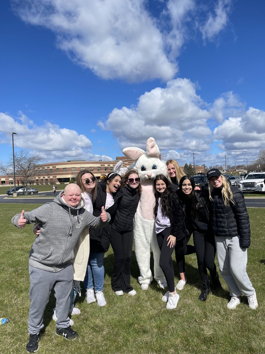 LockportHS205's tweet photo. Porters had an EGGstravaganza morning! Thank you to our Best Buddies, Celebrations Committee, @LTHSFoundation, National Honor Society &amp; Staff for organizing a fun event! 
@ProfePluma 
#PorterPride 
#TogetherWeSucceed https://t.co/gPh5PynuTD