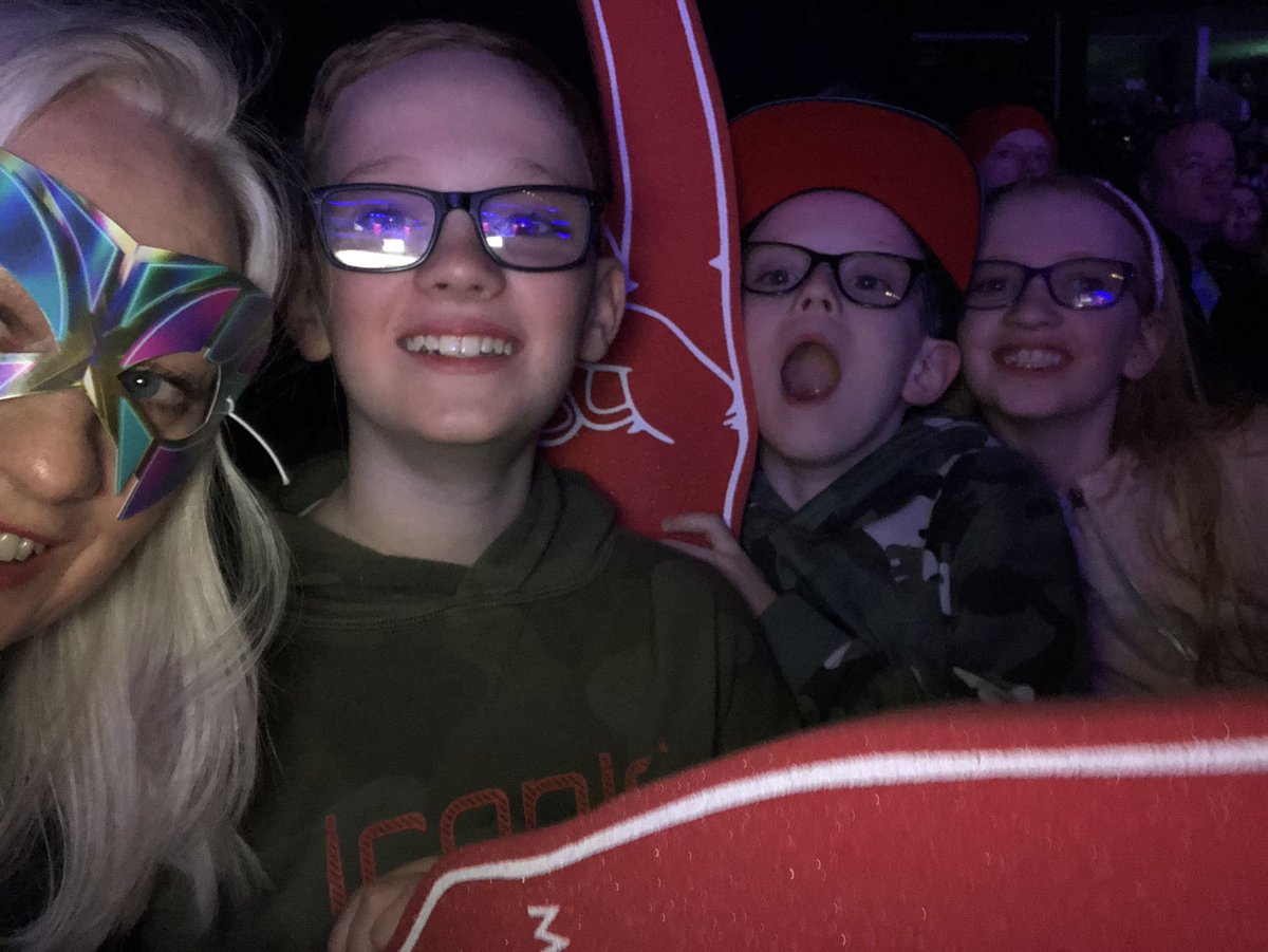 SmithSmithl28's tweet photo. #maskedsingerlive #glasgow https://t.co/LuF3n09dhv