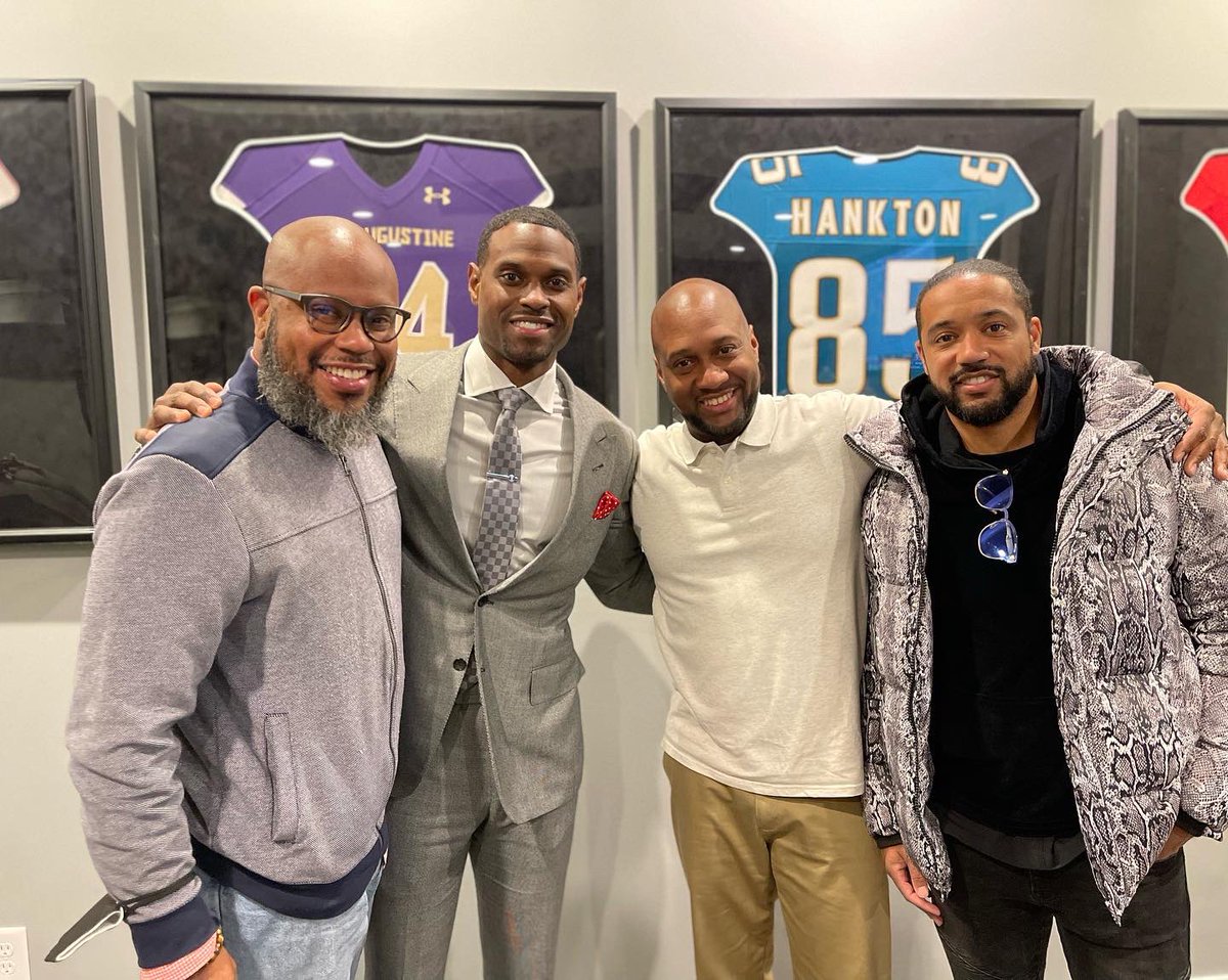 Coach_Hankton's tweet image. Much love to my brothers of Kappa Alpha Psi! 21 Years in The BOND! Happy Birthday to my LBs! All love! Yo!👌🏾👌🏾👌🏾♦️♦️♦️ #Nupes #BetaUp