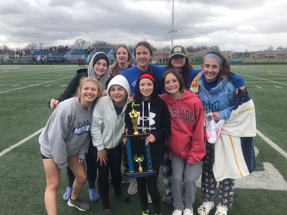 Girls win first place at the Shipwreck! Great job!