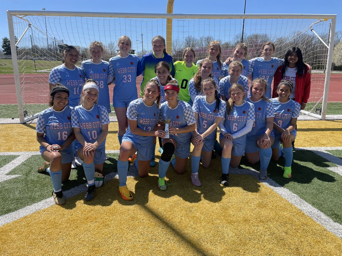 WC_Girls_Soccer's tweet photo. Lady Cards take first place in the Southwest Showdown tournament! Shutout wins over Lebanon, Parkview, and Carl Junction. We improve to 9-1 on the season. Great job ladies 💪🏻💪🏻 #WCProud https://t.co/9fCWbuTsz5