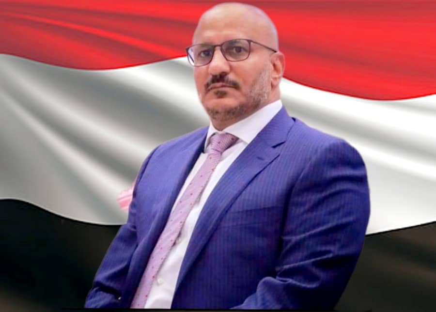 almamlouh's tweet photo. هكذا سيسجل التاريخ.. 
العميد طارق صالح ، أول شخص من الأسر الحاكمة في الدول التي دمرتها فوضى 2011، اليمن مصر السودان ليبيا وتونس، يصعد إلى قيادة الدولة.. برحلة كفاح شاقة بدأها من الصفر .. بنى جيشا جديدا وكيانا سياسيا جديدا،  وانتصارات عظيمة أهلته إلى منصب نائب رئيس الجمهورية https://t.co/jMl0oXQbX4