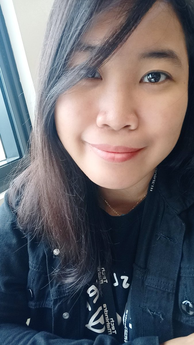 heyitsmechris_'s tweet photo. Late ako nakapag Unveil Day. Lol. Happy 19th, Unveilers! Ingat kayo palagi!

@veilofthedark | @VOTD_WP 

#UnveilDay
UNVEILING THE DARK https://t.co/mdAc0uYBAI