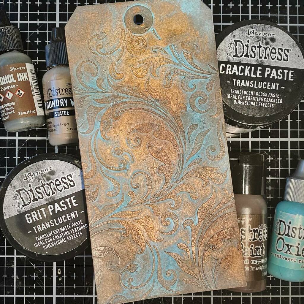 dig_tcc's tweet photo. you had me at translucent… paint, paste, crackle or grit ❤️❤️❤️#toolsinthetoolbox #timholtz #rangerink #oldmeetsnew #makewhatyoulove #playingtag #distresslove https://t.co/NzP7yp7Kzu https://t.co/GP4aIxAeN2