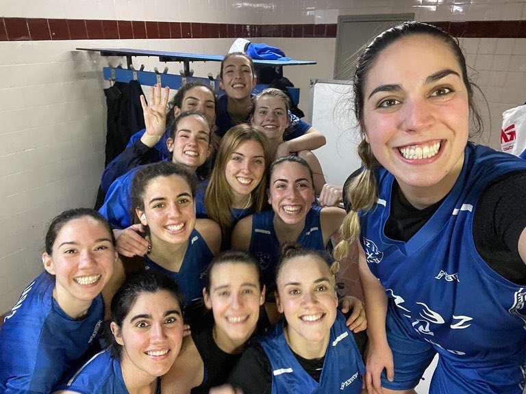 sese_basquet's tweet photo. COPA CATALUNYA FEMENINA
🚨 Final 🚨 
Reus Ploms Salle 55
EBAE SESE  64 https://t.co/KzGOkQWboZ