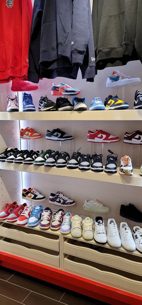 LexxDaTurtle's tweet photo. Wsup Fam!
I'm just out doing my thing at Impossible Kicks. Located at the Westfarms Mall in Farmington, Ct. They have alot of heat in store. Check them out if ya'll ever in the area.
🐢😁👍
@SneakerAdmirals
#Impossiblekicks https://t.co/Pt0xLbTl3q