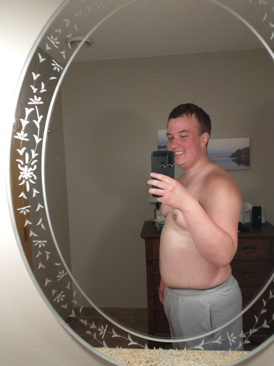 TMoneyRavis's tweet photo. Also, I FINALLY MET MY GOAL!!! I've been working for about 3 years now to try and get back to under 200 pounds, and hadn't made much headway on it until this past year. But I have now dropped almost 60 pounds since last May, and I feel fantastic and can't wait to keep improving https://t.co/GixPxzYizp