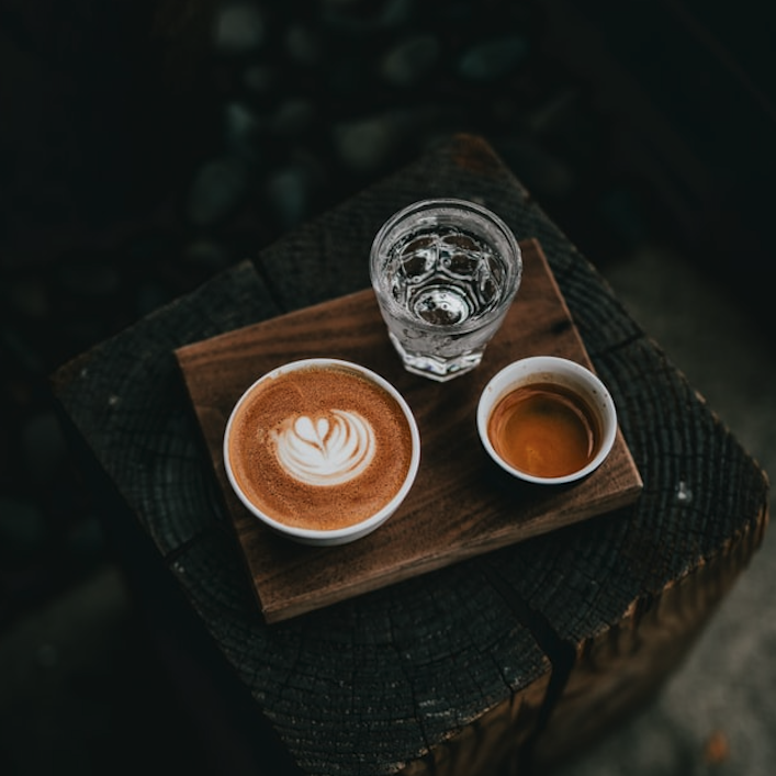 AromaCafes's tweet photo. ¿Cuál es el secreto del #café americano perfecto? Artículo de @CafesOrus https://t.co/SSbsFWdmvh #CulturaDelCafé https://t.co/NMO3kVW3Ns