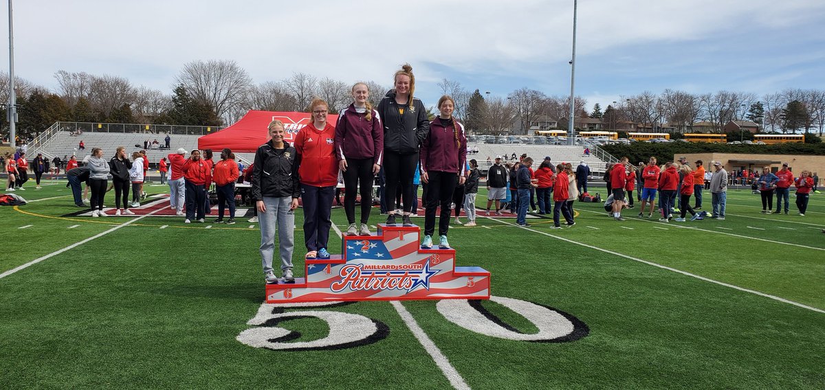 MSPatriotsTrack's tweet photo. Hannah with a 4th Place finish in the Discus. https://t.co/DzjP9J6Oqi