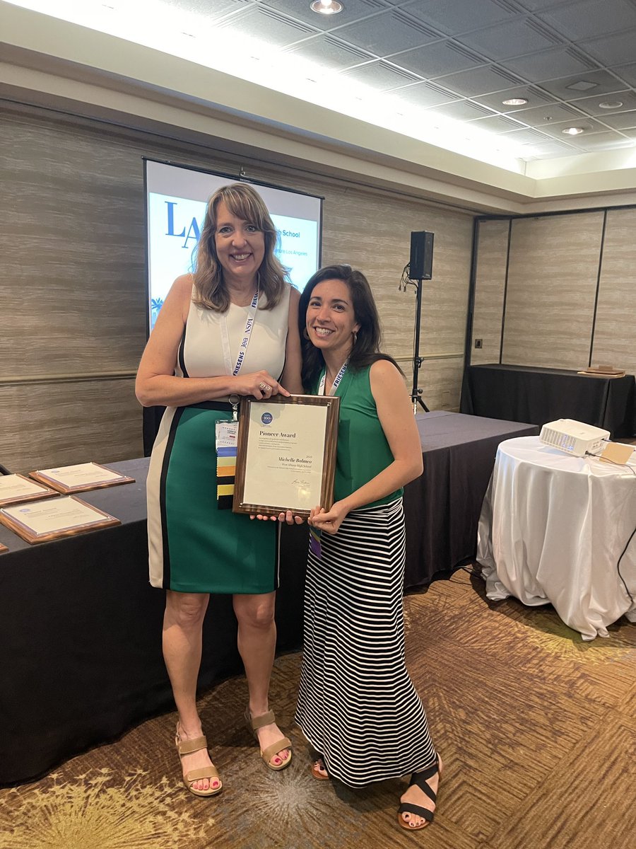 Congratulations to Michelle Balmeo for receiving the NSPA Pioneer award. Oregon scholastic journalism is so fortunate have her leadership. She is LEGEND! #OJEA #NSPA #NHSJC