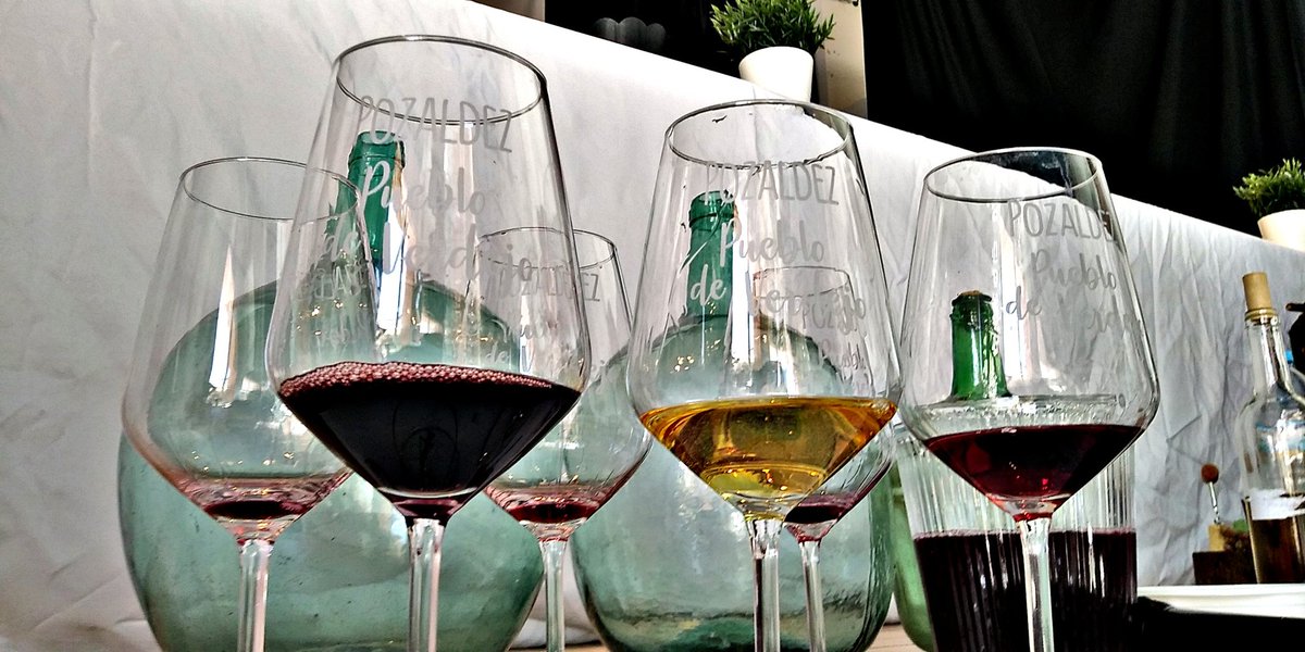 JesusPilar79's tweet photo. De verdejos, tintos y Clarete hemos estado hoy en el III Certamen de Vinos Cosecheros de Pozaldez así que #AlLio #winemoments #TimeToTaste https://t.co/4Dk8N0TD8P