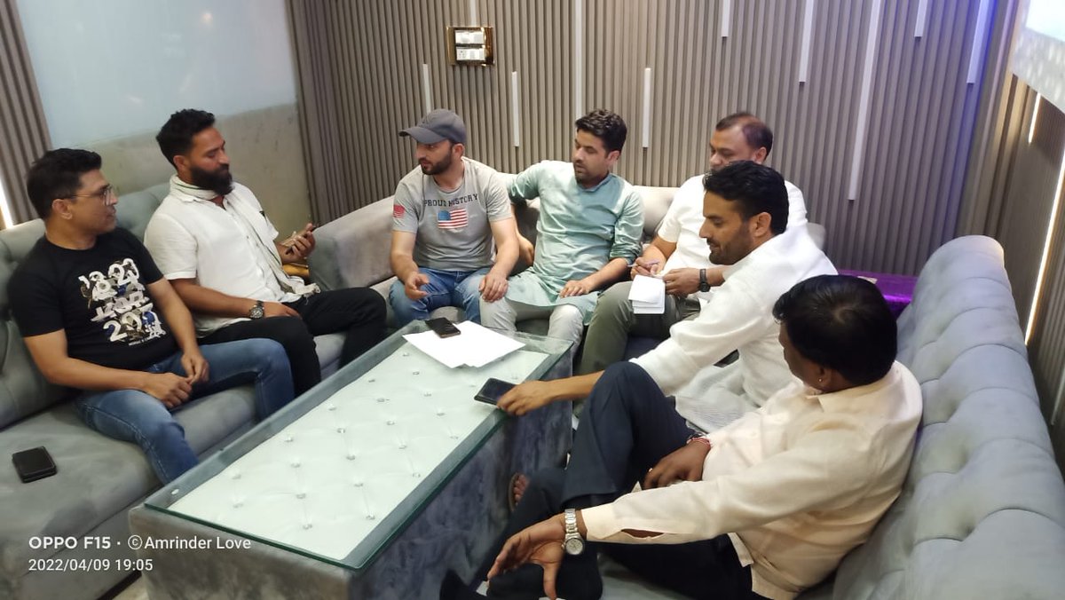 AamAadmiPartyJK's tweet photo. Under the leadership of Hon'ble Shri ,@ArvindKejriwal, the youth, who closely understand the politics of Jammu and Kashmir, are now ready to raise the @AamAadmiParty @ipathak25 @Pardeeprithala
, in which some of our brothers @Myounisnaik
@wani_alyas @sheikhzafar13 @mehrajmalikaap https://t.co/uhQrXy5CAf