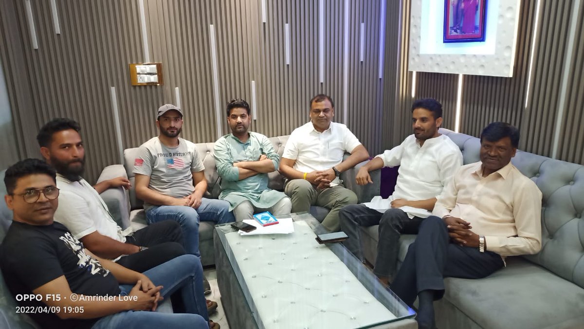 AamAadmiPartyJK's tweet photo. Under the leadership of Hon'ble Shri ,@ArvindKejriwal, the youth, who closely understand the politics of Jammu and Kashmir, are now ready to raise the @AamAadmiParty @ipathak25 @Pardeeprithala
, in which some of our brothers @Myounisnaik
@wani_alyas @sheikhzafar13 @mehrajmalikaap https://t.co/uhQrXy5CAf