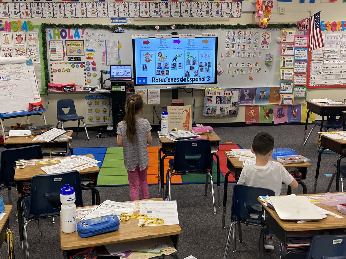 FreebirdsShire's tweet photo. Srta. Murillo’s class @PorterRidgeESNC was so much FUN! Energy, music, engaged learning, Spanish, and a caring, empowering #GlobalAmbassador teacher who loves the sounds of a classroom. Thank you for sharing your ideas and thoughts with @IreneZamoraSoto and me! #UnitingOurWorld https://t.co/m82A4Ei8P2