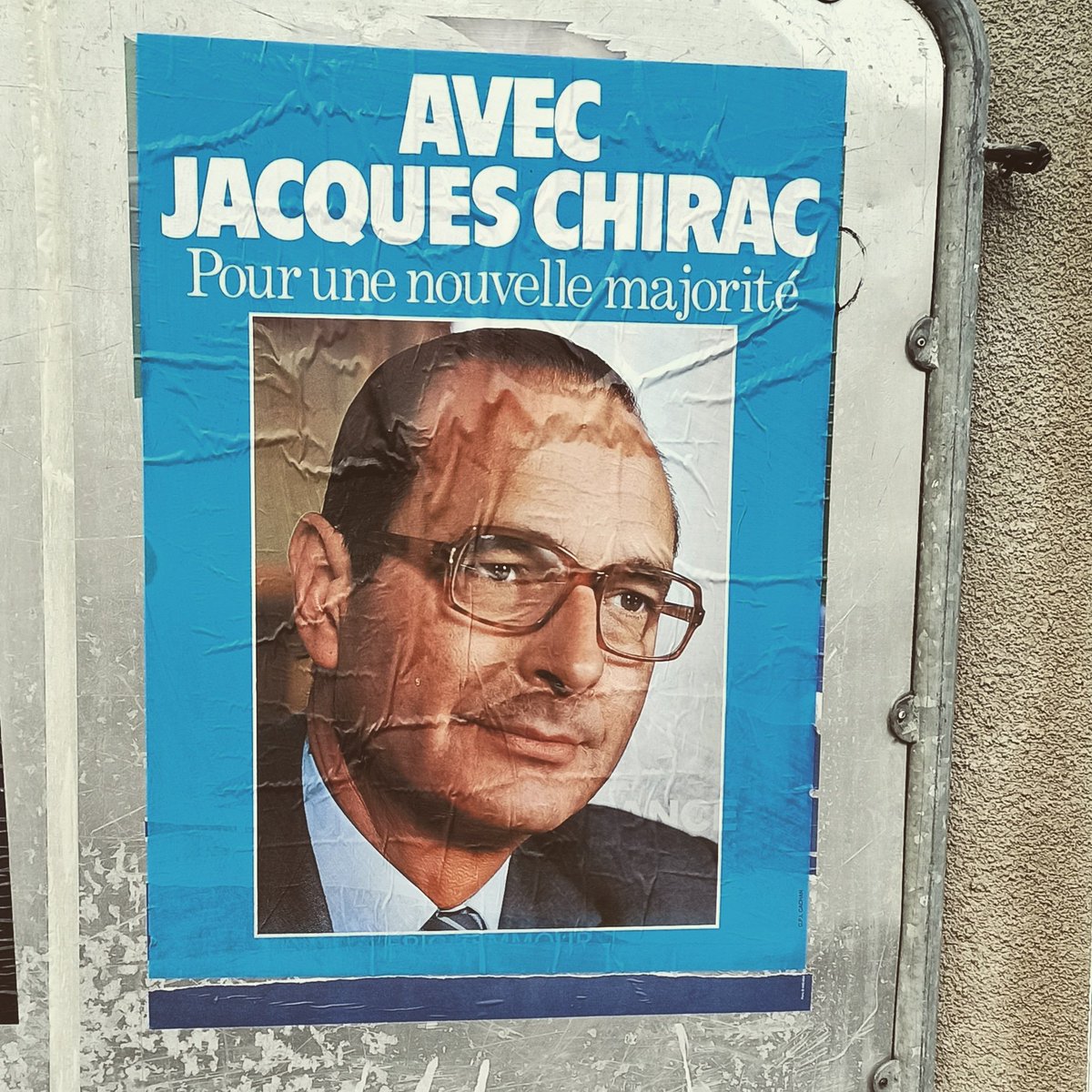 ArnoQuatre's tweet photo. Reims. 2022. Élection présidentielle 😁 https://t.co/s3gI33CuAp