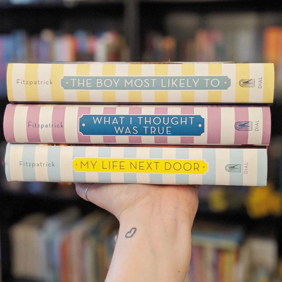 PenguinTeen's tweet photo. We are deeply saddened to learn of the passing of author Huntley Fitzpatrick. Her books My Life Next Door, The Boy Most Likely To, and What I Thought Was True are beloved by YA fans worldwide. 

For a full statement from Huntley’s family please see @Kristan_Higgins post https://t.co/z4DeO0zEtt