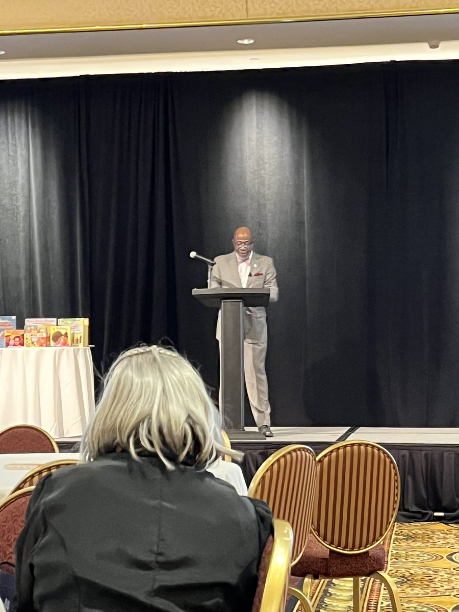 apminaker's tweet photo. @NYAEYC closing session #hope #earlgreene #GoodTrouble https://t.co/4DlWcTbGdk