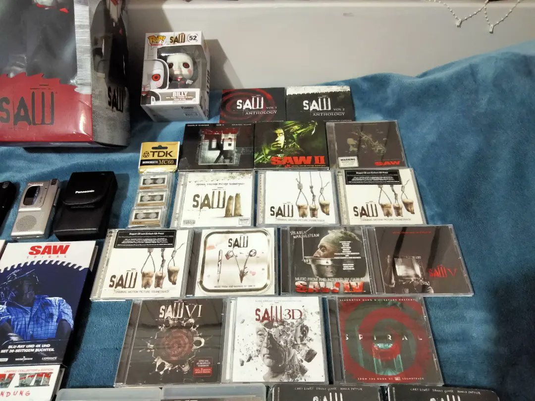 ThomasClacko's tweet image. My SAW Collection (Part 1)
Absolutely love a bunch of the releases for these films! Damn shame Saw V never had its own independent steelbook as Saw V imo, has some of the best artwork in the franchise!

Part 2 Soon!

#SawCollection #Saw #SawMovie #SawSteelbook #SawMediabook
