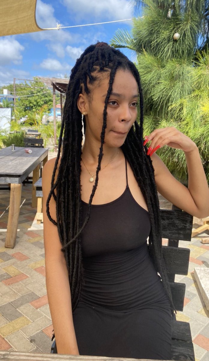ruedanoye's tweet photo. Sunshine mix with a lil honey 🍯 🥰❤️‍🔥
#CaribbeanBeauties 
#Jamaican https://t.co/04sEm2UuzU