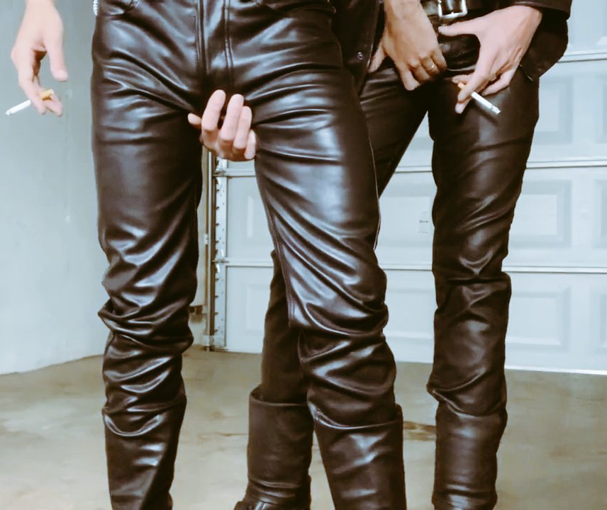 leatherTopboy's tweet photo. https://t.co/YPxf4HUIU0