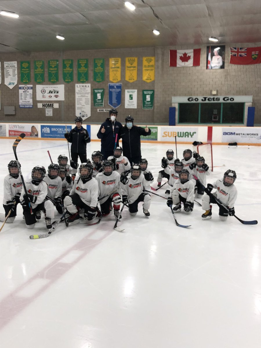 sydenhamkennedy's tweet photo. That’s a wrap! Thanks again to everyone involved with @LTMHA2012 #TheFirstShift #Hockey Program and thanks to the @Senators @NHLPA @BauerHockey @LTRecreation and our friends at #TheGiddyGoatCafe for the hot chocolate and cookies! Great way to end the season! https://t.co/xTD6aoGLRz