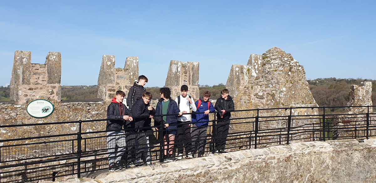 odowd_bryan's tweet photo. @StDavidsSS Its time for our TYs to kiss the Blarney stone https://t.co/ILMe96tCUH
